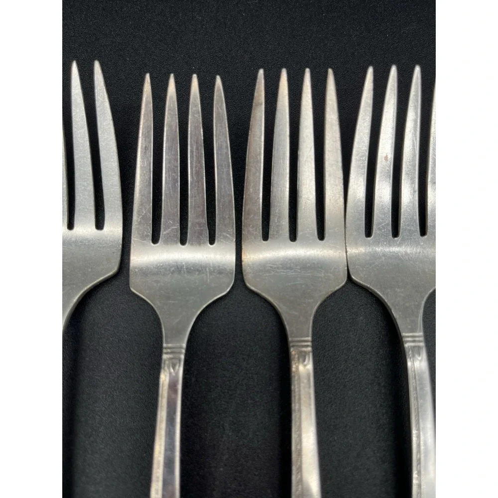 Grenoble Silverplate Salad Fork Set 8 Pieces Oneida Silver Circa 1938